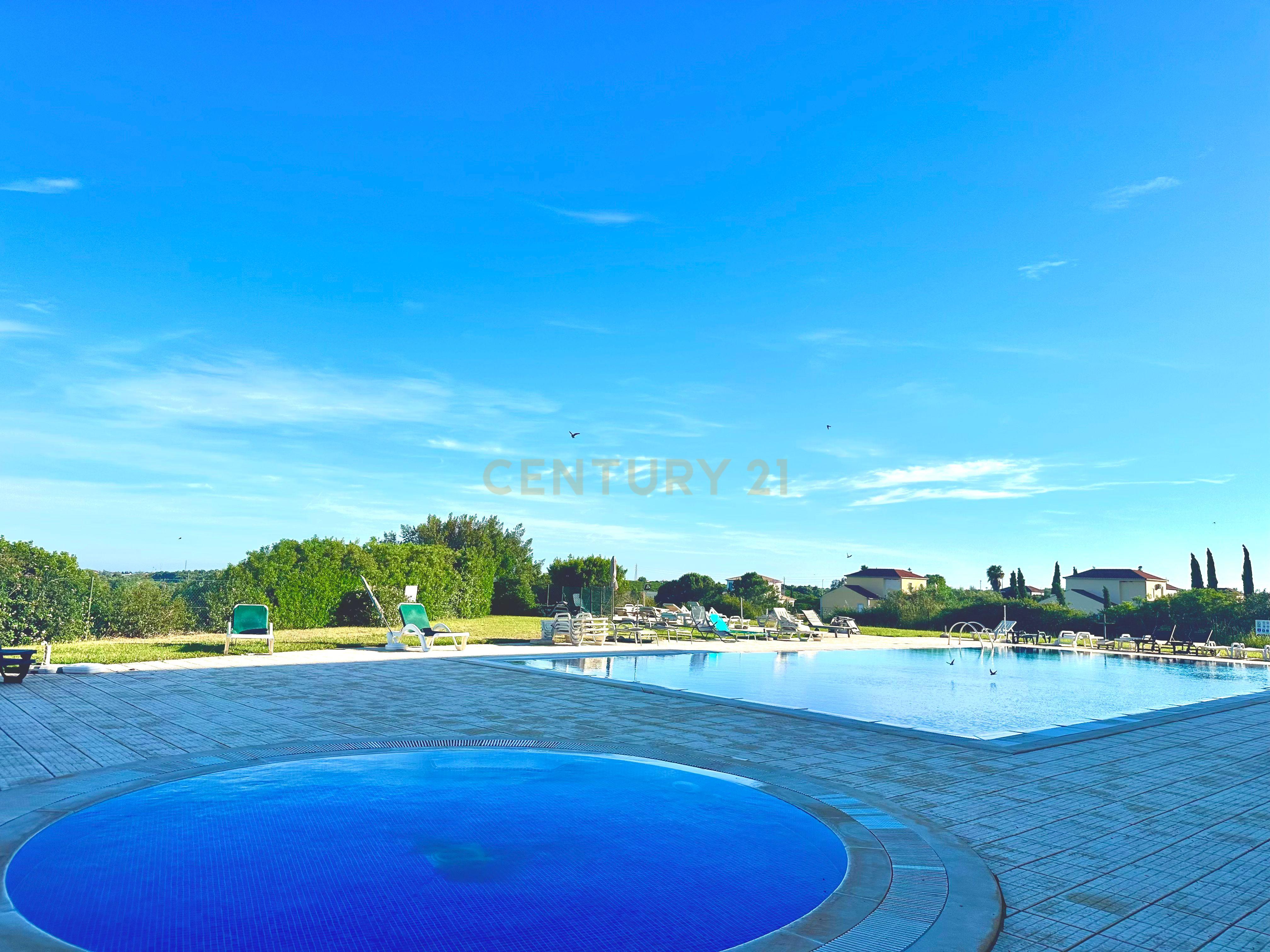Penthouse Com 3 Quartos, Piscina e Garagem
