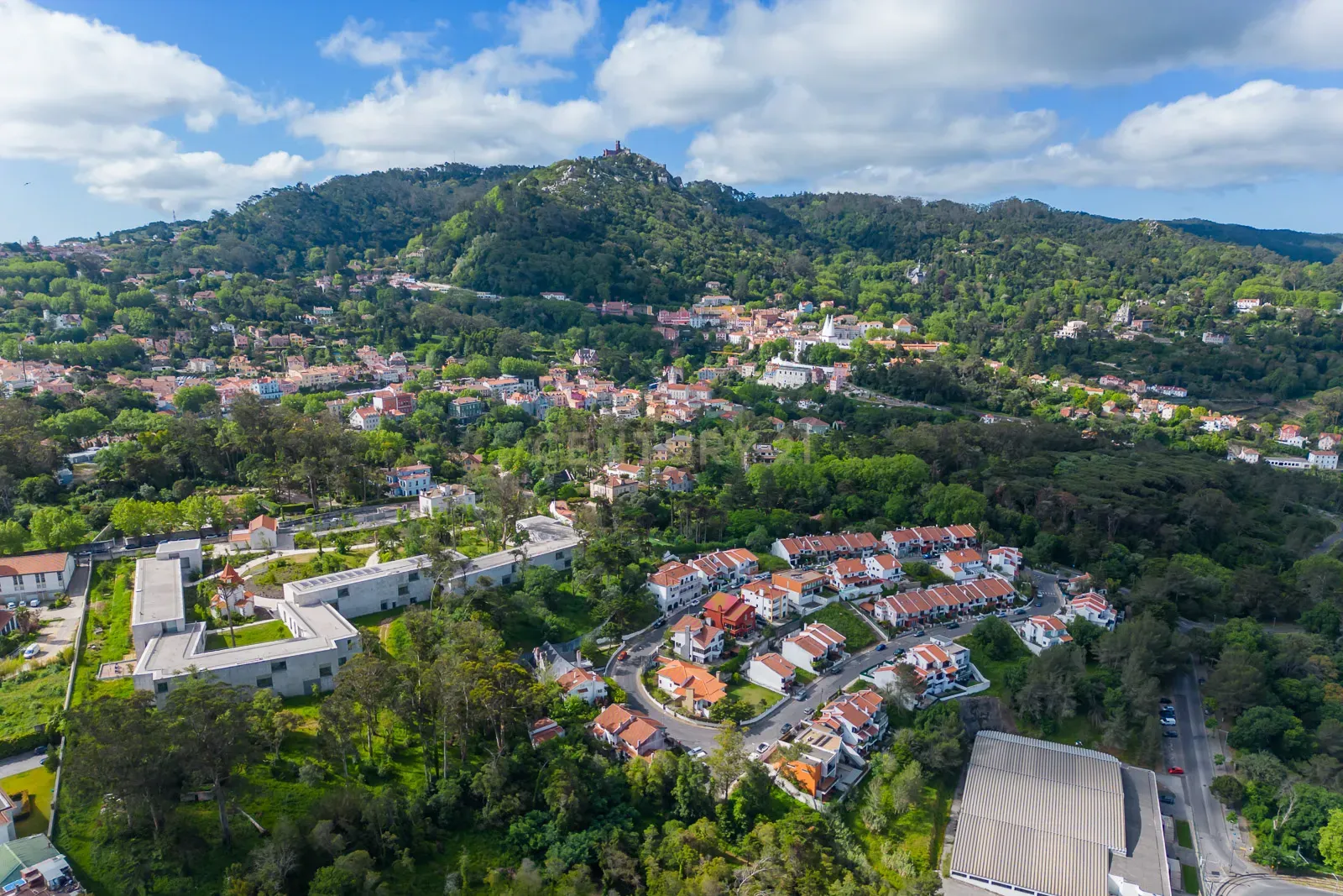 Fotografia 5 de Sintra moradia isolada T5,  lote com 360m2, garagem 65m2