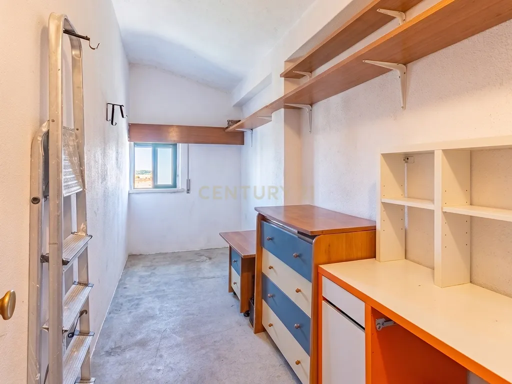 Apartamento T2 Vale de Flores - Image 17