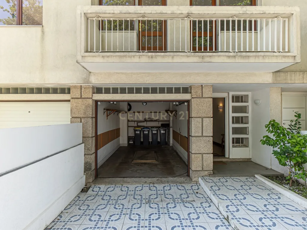 Andar Moradia T5 – Antas, Avenida Fernão de Magalhães – Porto - Image 35