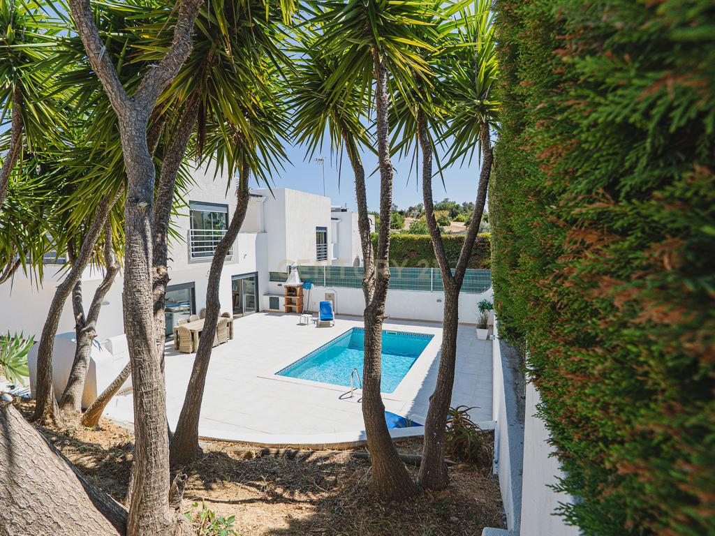 Moradia com 3 Quartos com Piscina - Urbanização Quinta do Rogel - Alcantarilha - Algarve - Image 33