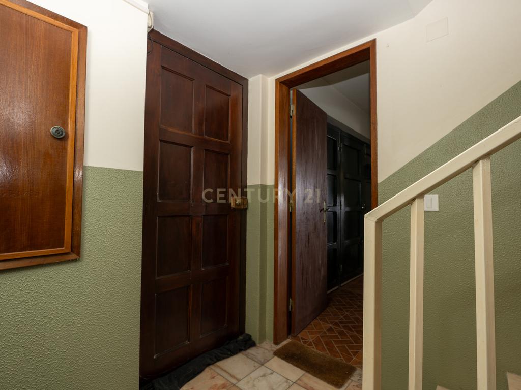 ** Excelente Moradia T3 c/ boas áreas na Ventosa - Torres Vedras ** - Image 35