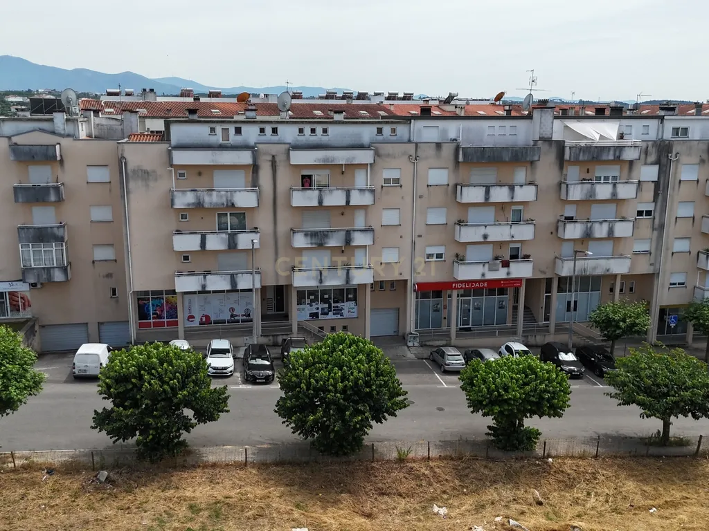 Apartamento T3 com box| Oliveira do Hospital, Coimbra - Image 29