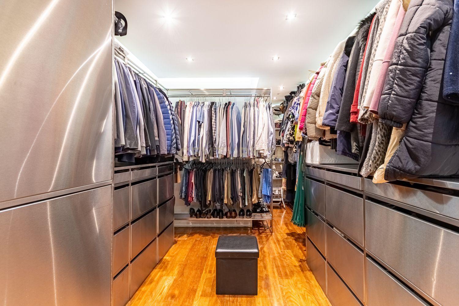 Fotografia 3 de Apartamento T3 convertido em T2 com Closet e Parqueamento na Quinta Nova – Odivelas