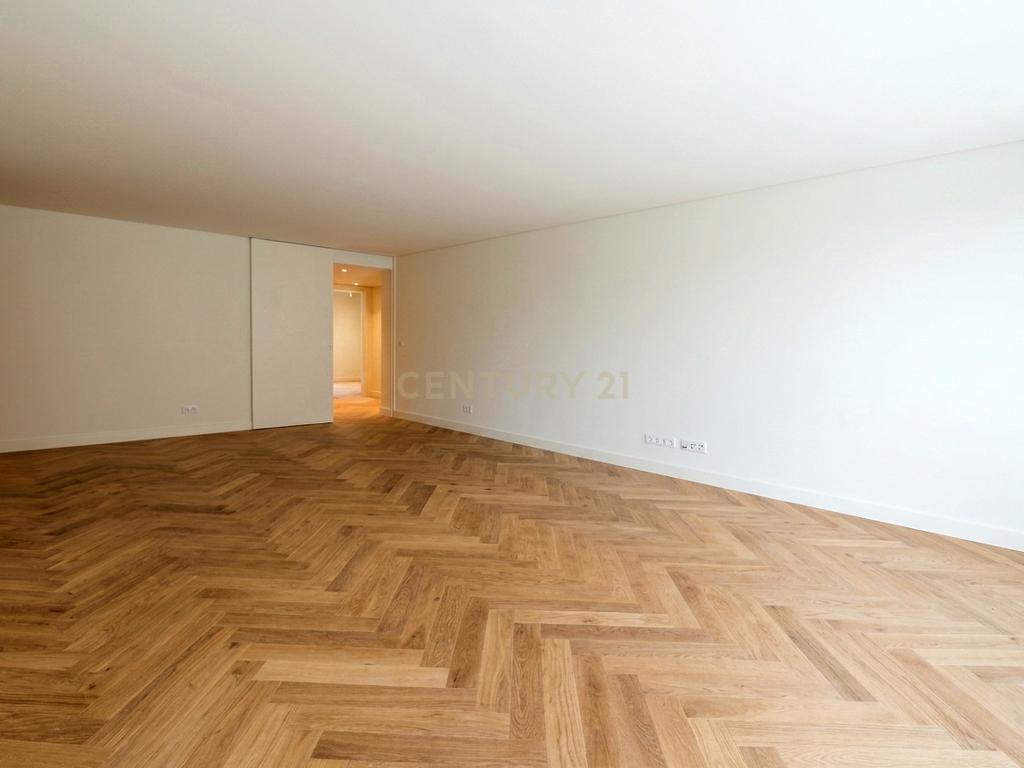 Luxuoso apartamento T3 em Alcântara, Lisboa - Image 20