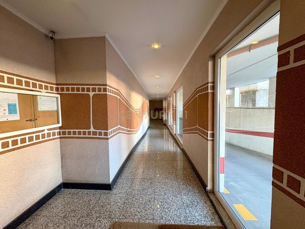 Apartamento T3 com 2 Estacionamentos e Arrecadação no Centro de Mem Martins - Image 24