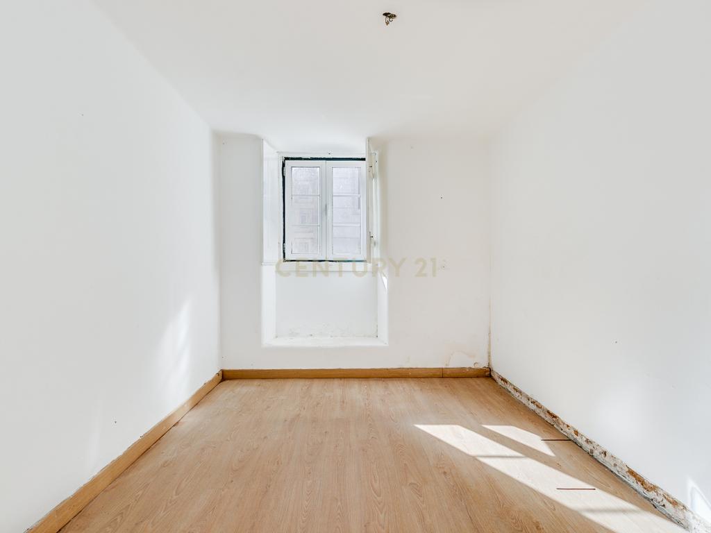 Apartamento no Coração do Príncipe Real – Lisboa - Image 11