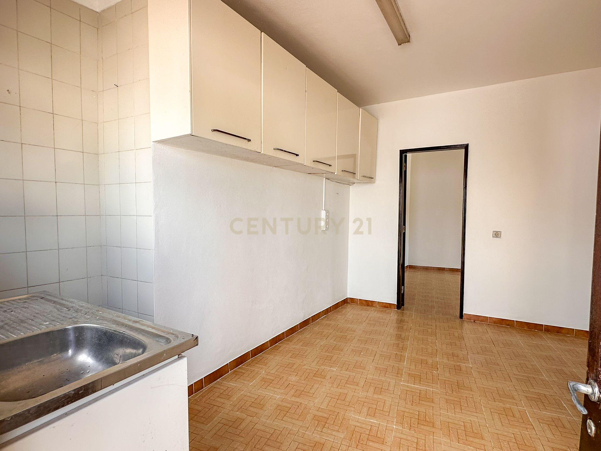 Fotografia 4 de Moradias (T0+T2) | Projeto Aprovado | Excelente Investimento