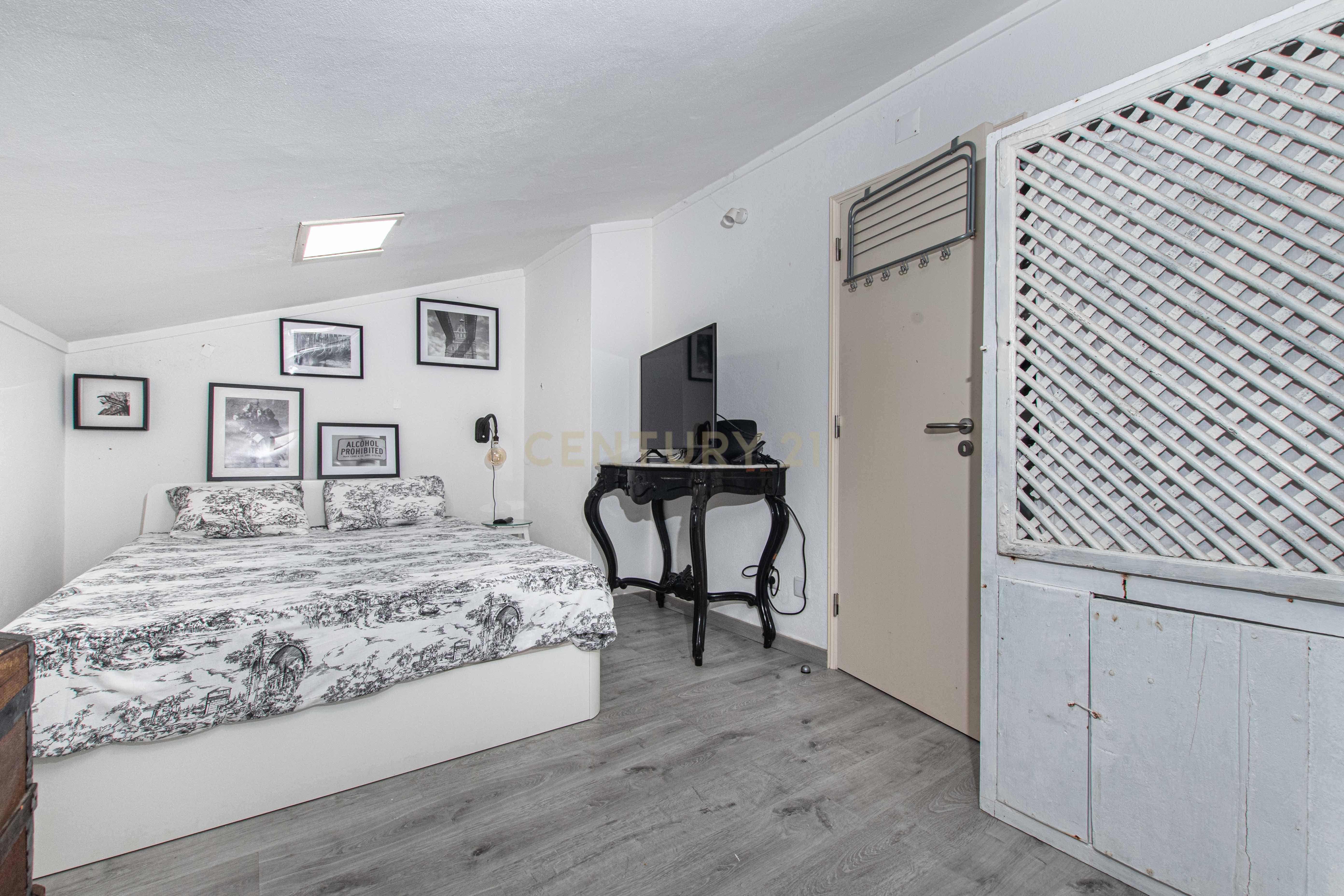 Fotografia 7 de Prédio de 3 pisos | Potencial de rendimento até 2.100€/mês | Póvoa da Galega - Mafra