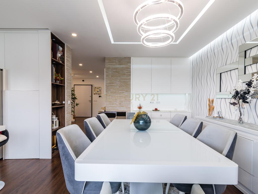 Luxuosa Moradia T3 com Vista Panorâmica em Loures, Lisboa para investimento! - Image 30