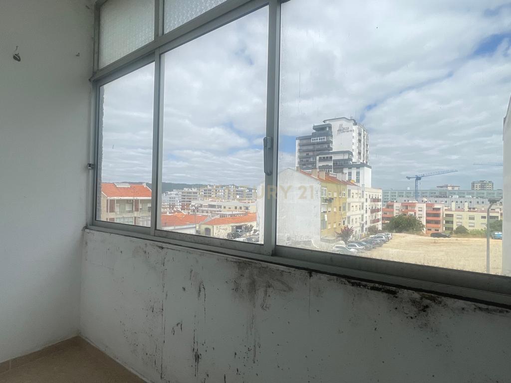 Apartamento T3, com Logradouro, em São Sebastião, Setúbal  - Image 19