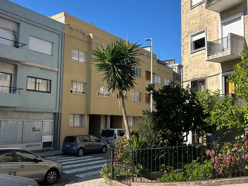 🔥 Moradia para Reabilitação no Porto | Estudo para 7/8 Apartamentos | Excelente Investimento - Image 34