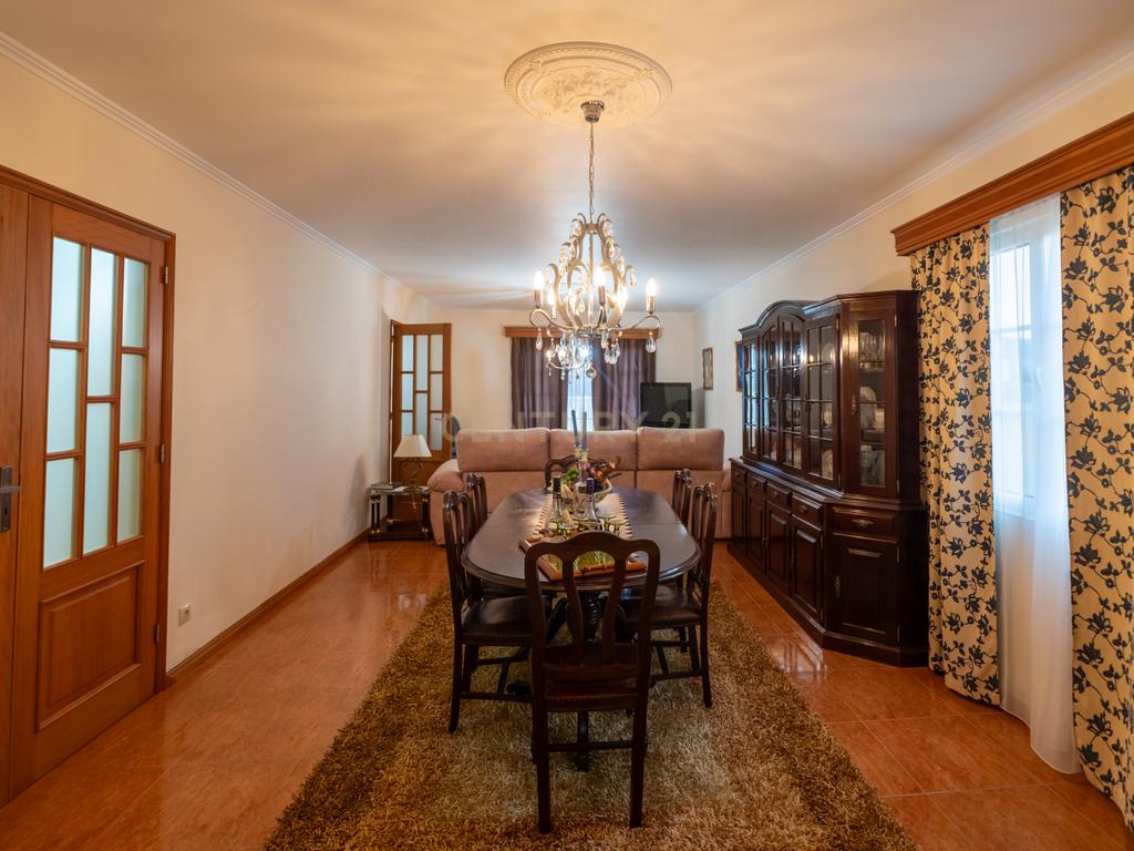 Moradia T4 na Ribeira Seca — Localização Privilegiada na Ribeira Grande - Image 33