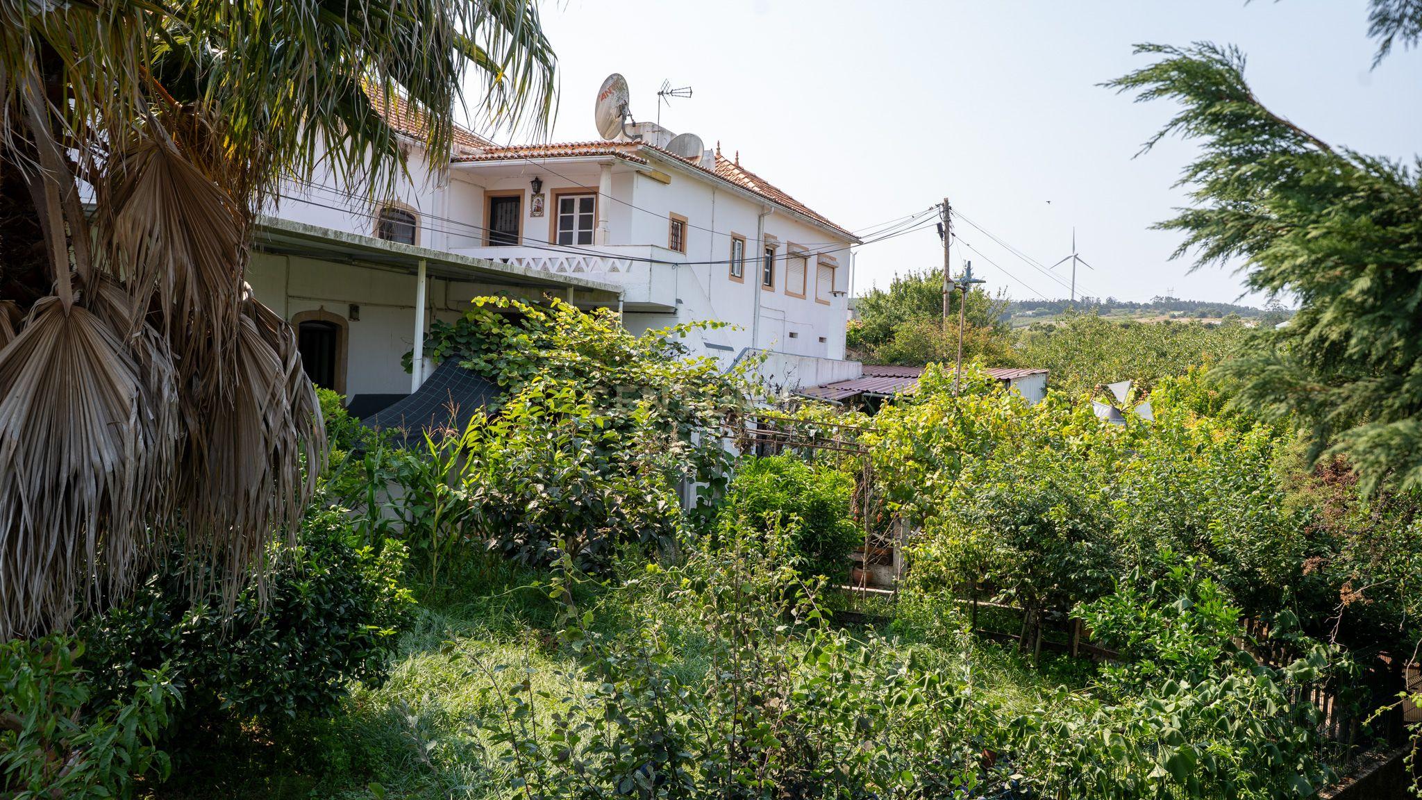 Fotografia 12 de Oportunidade Única em Torres Vedras: Armazém com grande Potencial