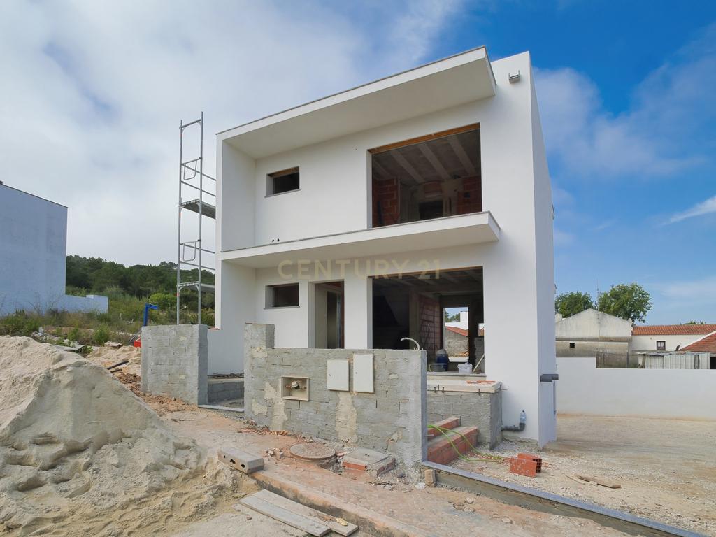 Oportunidade Moradia Nova T2 perto das praias Nazare, São Martinho.. - Image 1