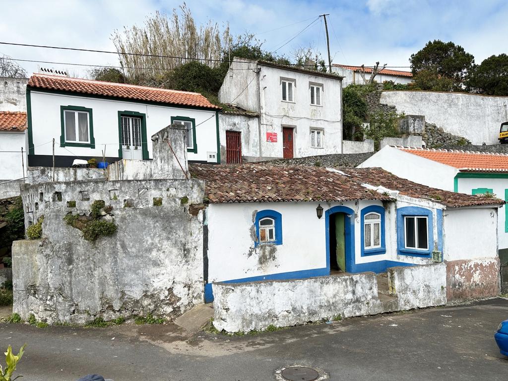 Casa para Recuperar em Angra do Heroísmo - Image 8
