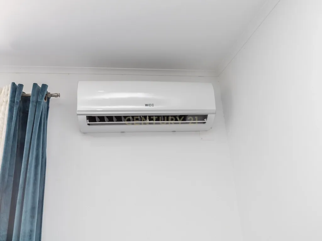 Apartamento T2 no Feijó totalmente remodelado - Image 13