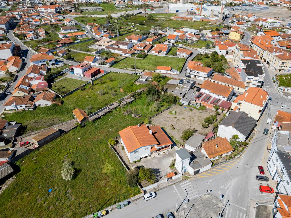 Moradia T5 com terreno - Image 36