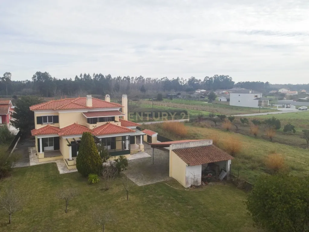 Moradia T5 - C/ terreno - Excelente estado - Image 62