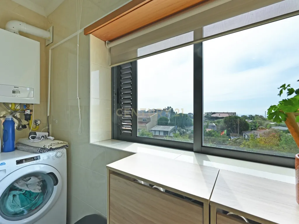 Apartamento Duplex T2+2 com 2 Suites e Terraço privativo em Canidelo - Image 9