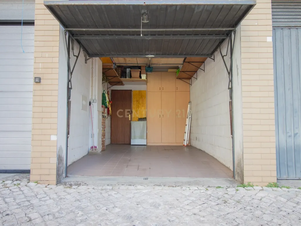 T3 com Terraço, Churrasqueira e Garagem Independente – Figueira da Foz - Image 39