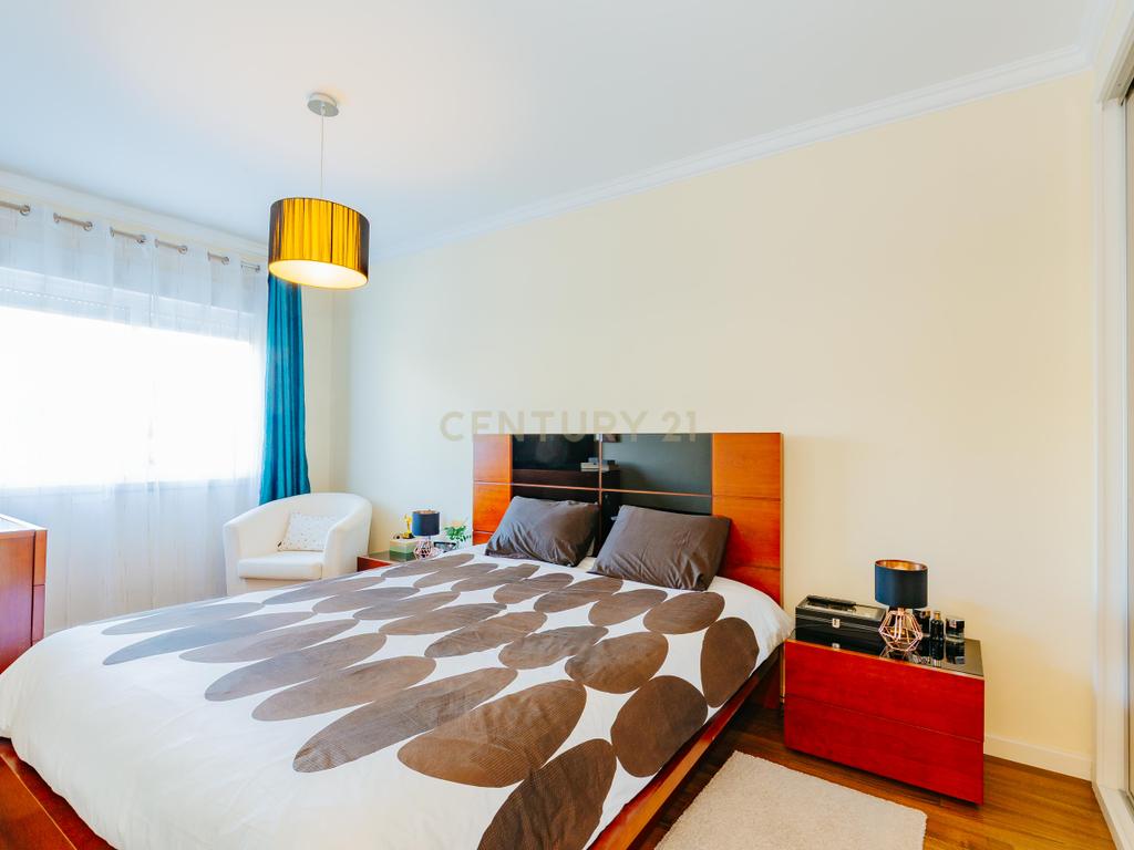 Apartamento T3 com 100,5 m² em Alfornelos com Arrecadação no piso -1 - Image 16