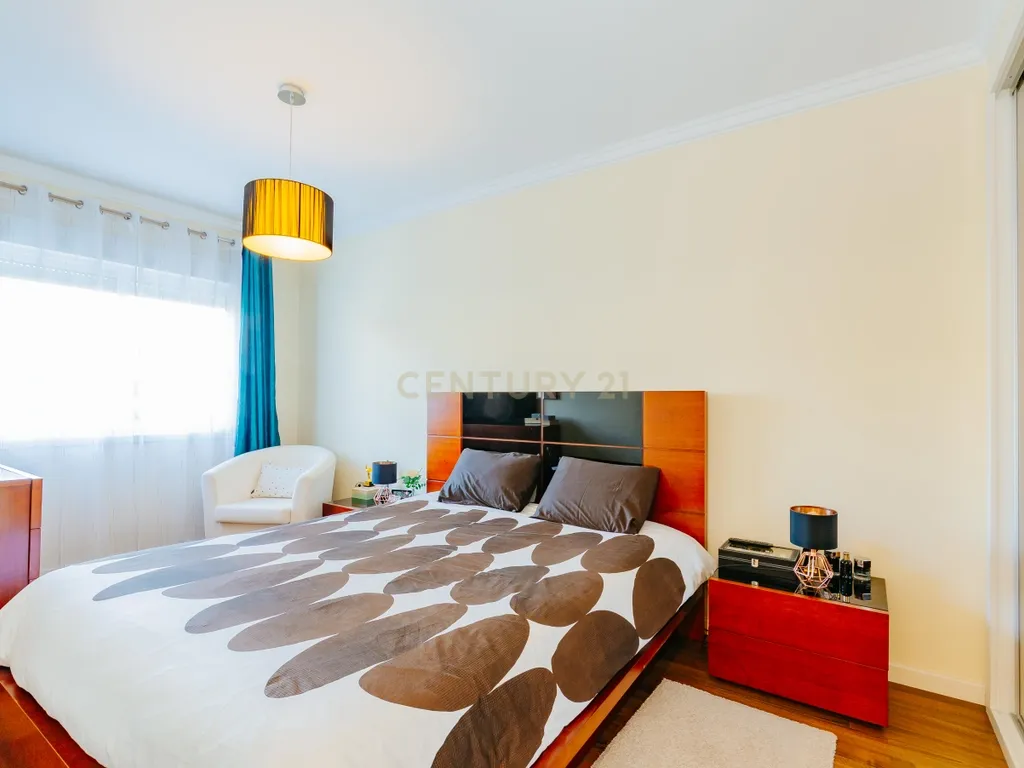 Apartamento T3 com 100,5 m² em Alfornelos com Arrecadação no piso -1 - Image 16