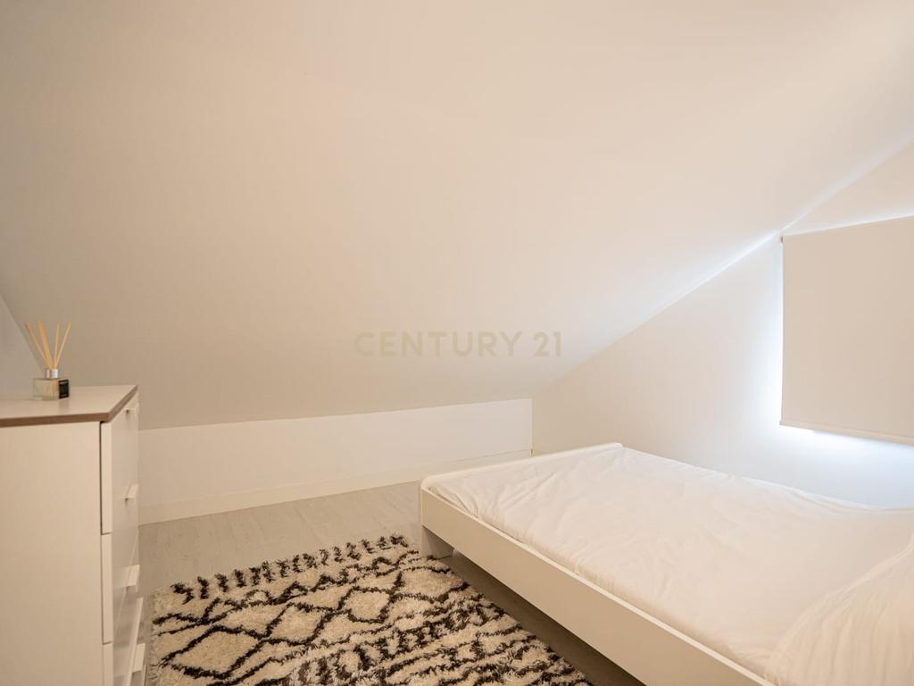 Moradia com piscina para arrendamento no Montijo — Zona do Saldanha - Image 30