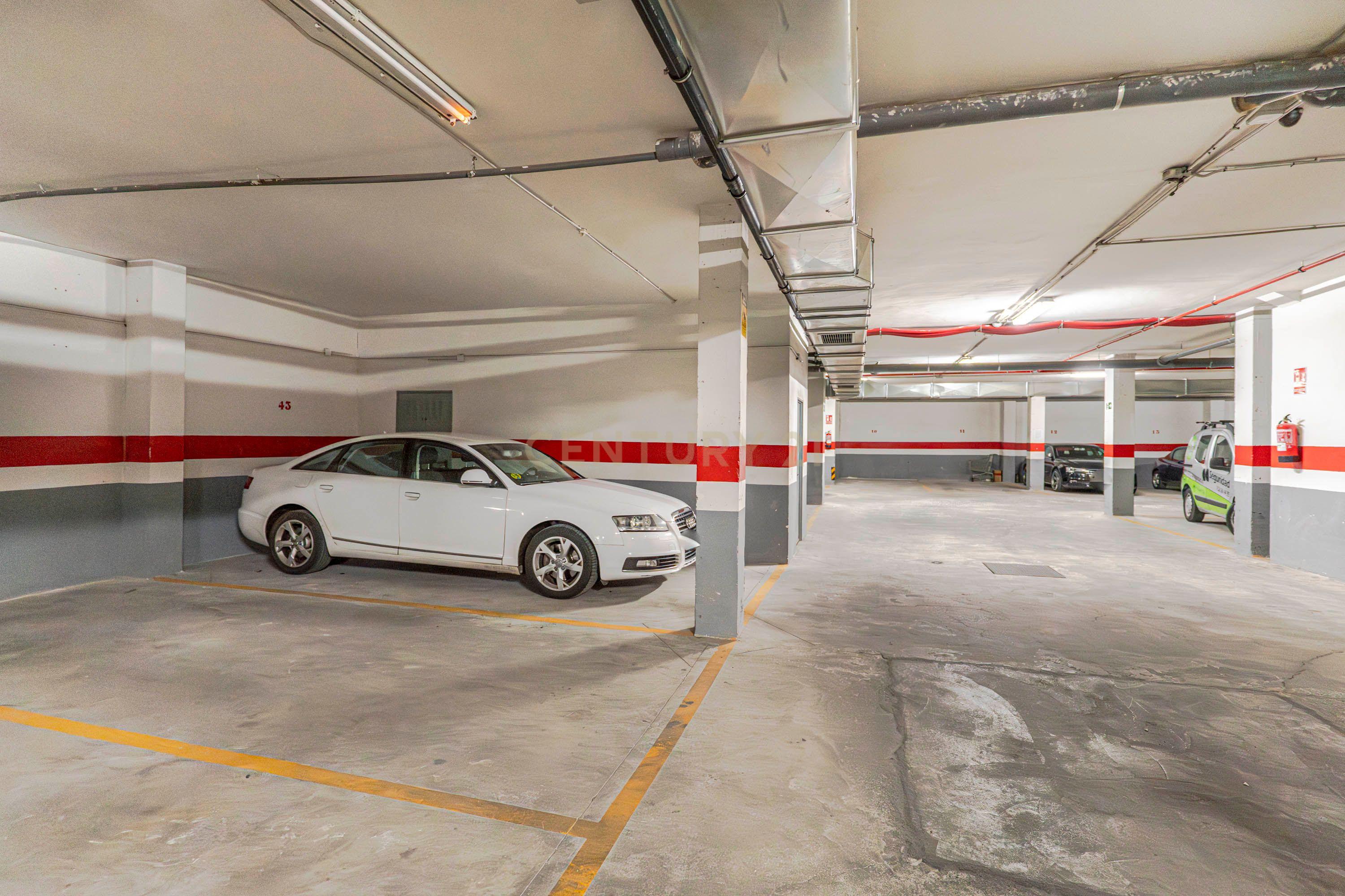Apartamento T2 Moderno com Terraço e Vista em Granada - Image 26