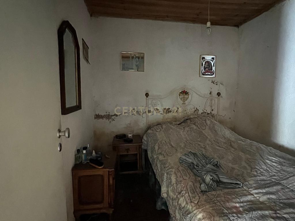 Moradia para remodelar a 1 km da encantadora Ilha do Lombo – Tomar - Image 5