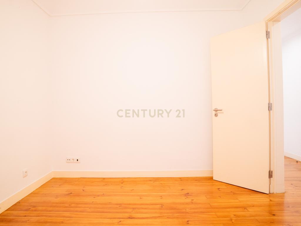 Apartamento T4 à venda na Rua de Santana à Lapa, Nº 24 - Image 15