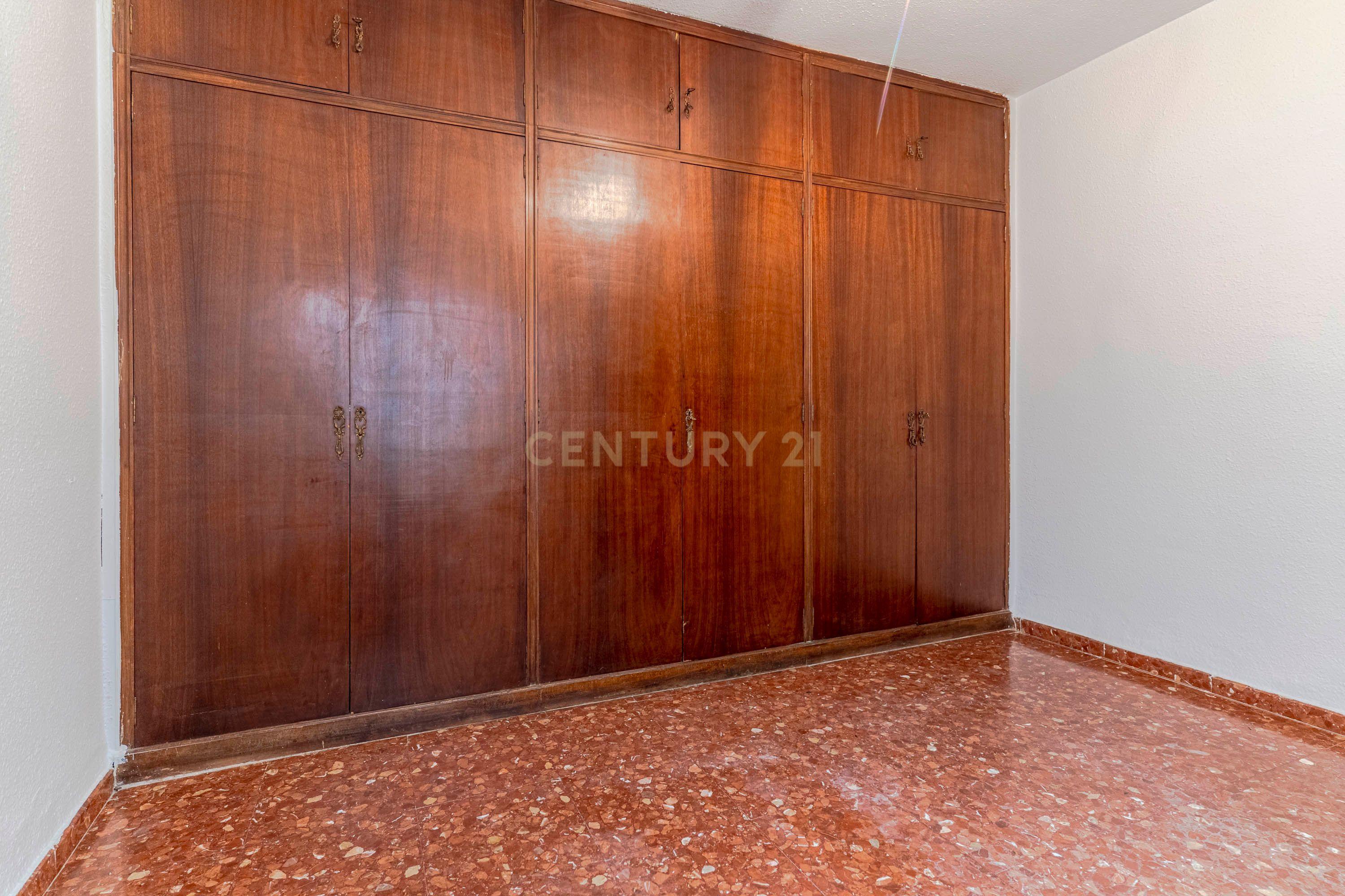 Espaçoso apartamento de 141 m2 no centro de Granada com vista panorâmica do Caminho de Ronda - Image 40