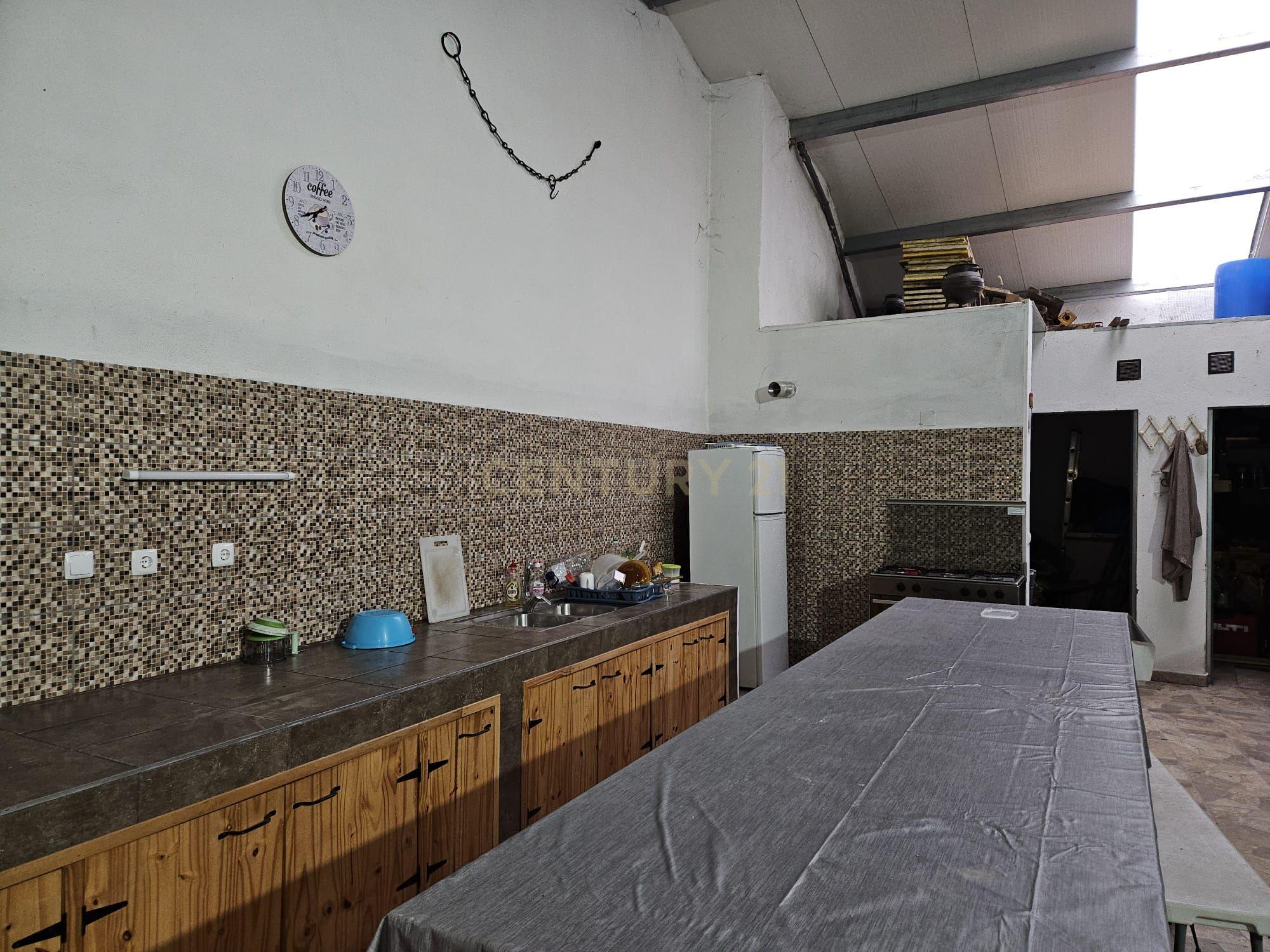 Garagem / Arrecadação com 100m2 - A Oportunidade que Transforma Ideias em Realidade - Image 12