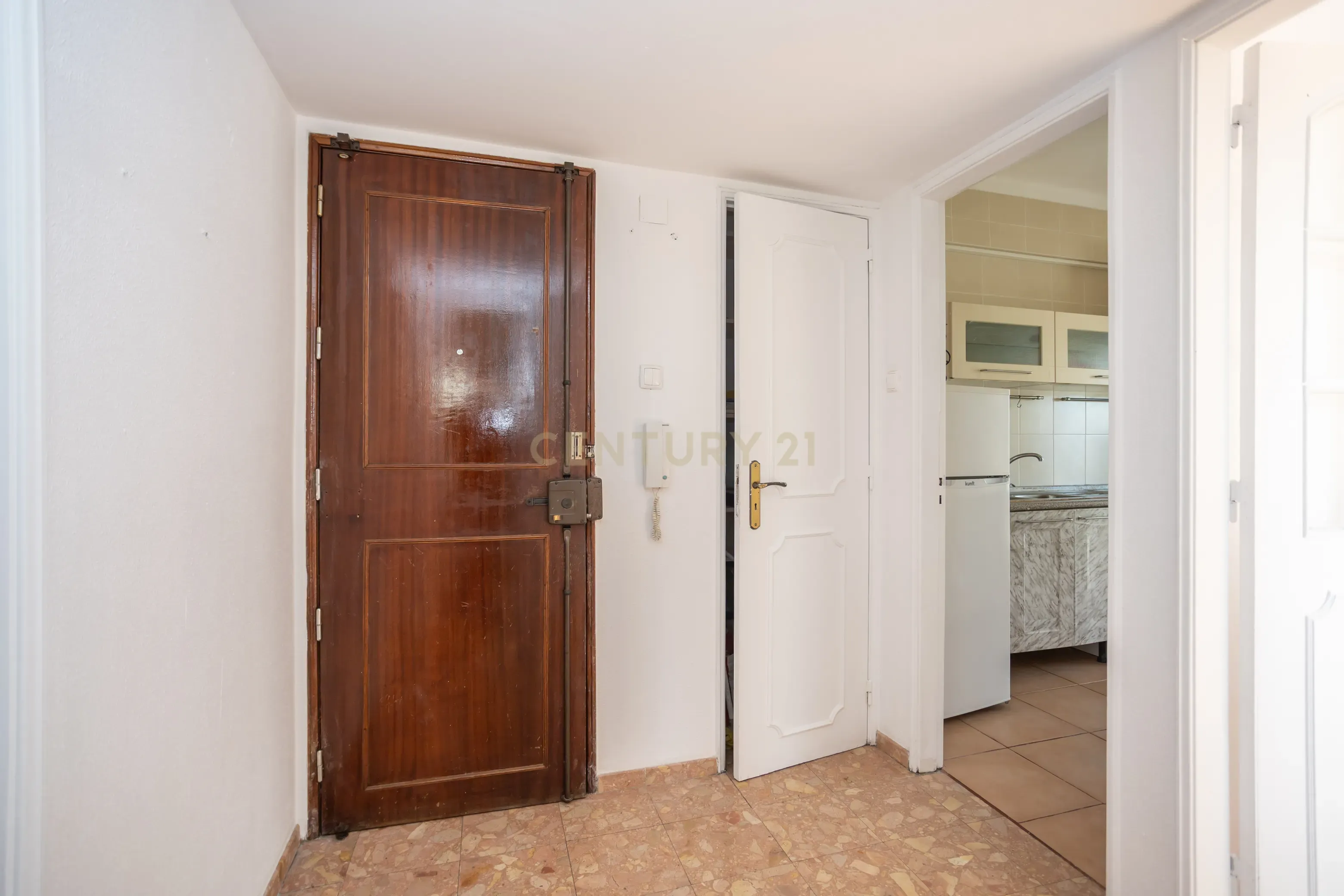 Fotografia 8 de Apartamento T3 em Almada com Excelente Localização