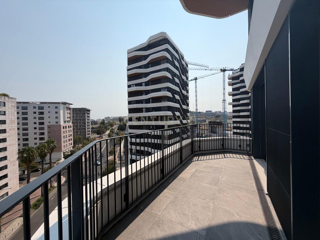 T1 no Parque das Nações, Empreendimento Distrikt, com Varanda e Vista Rio - Image 20