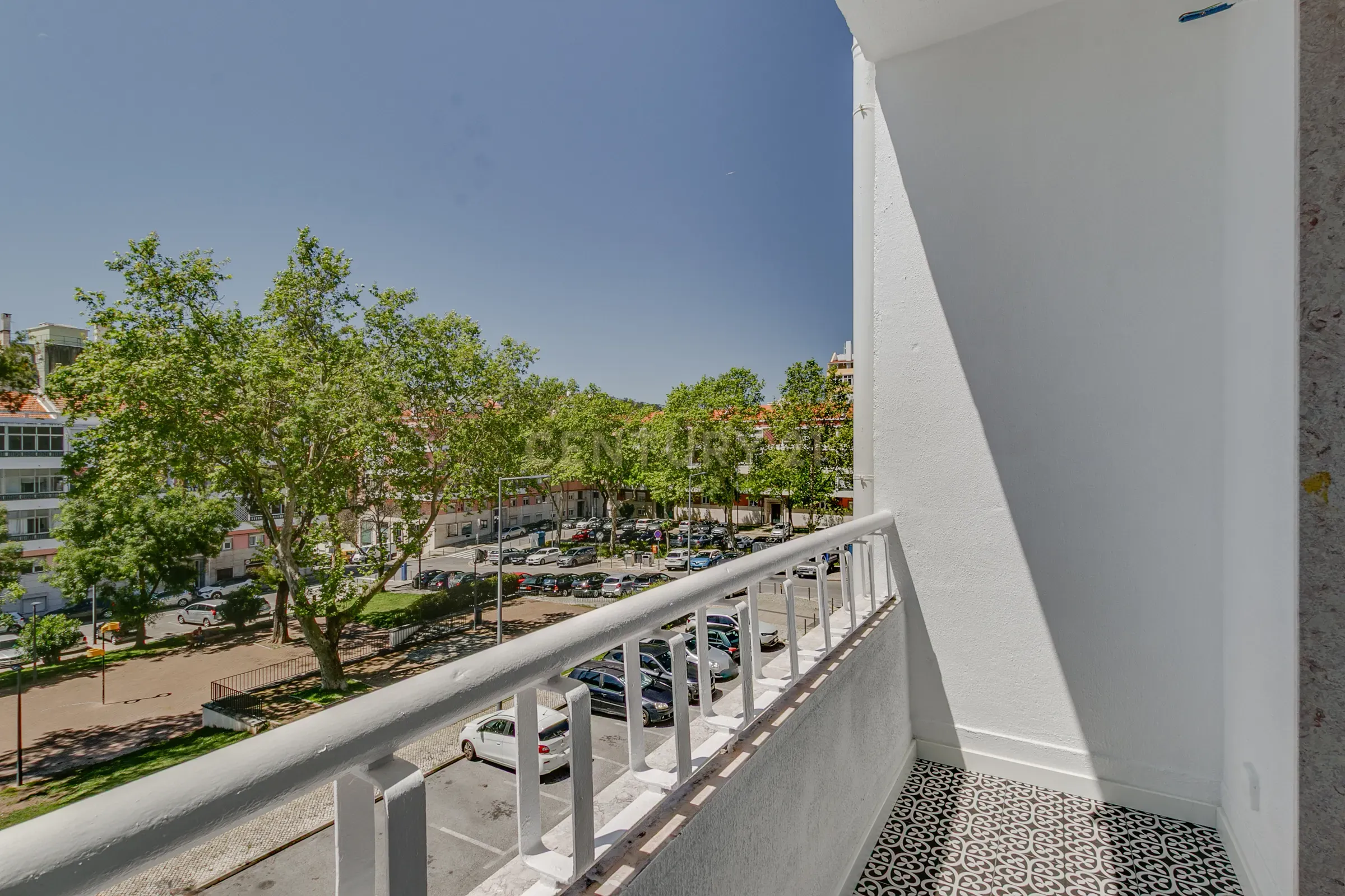 Apartamento T2 Remodelado em São Domingos de Benfica, Lisboa - Image 10