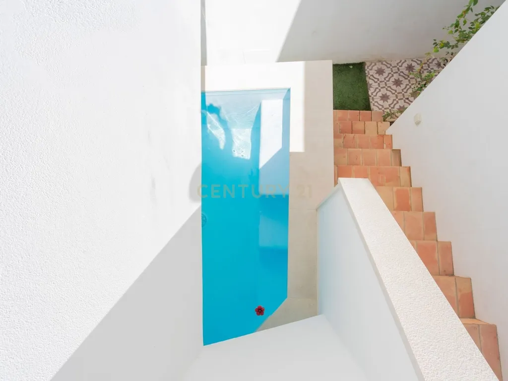 Casa Renovada T3-em Olhão na Baixa , Licença AL, Vista Panorâmica e Piscina - Image 14