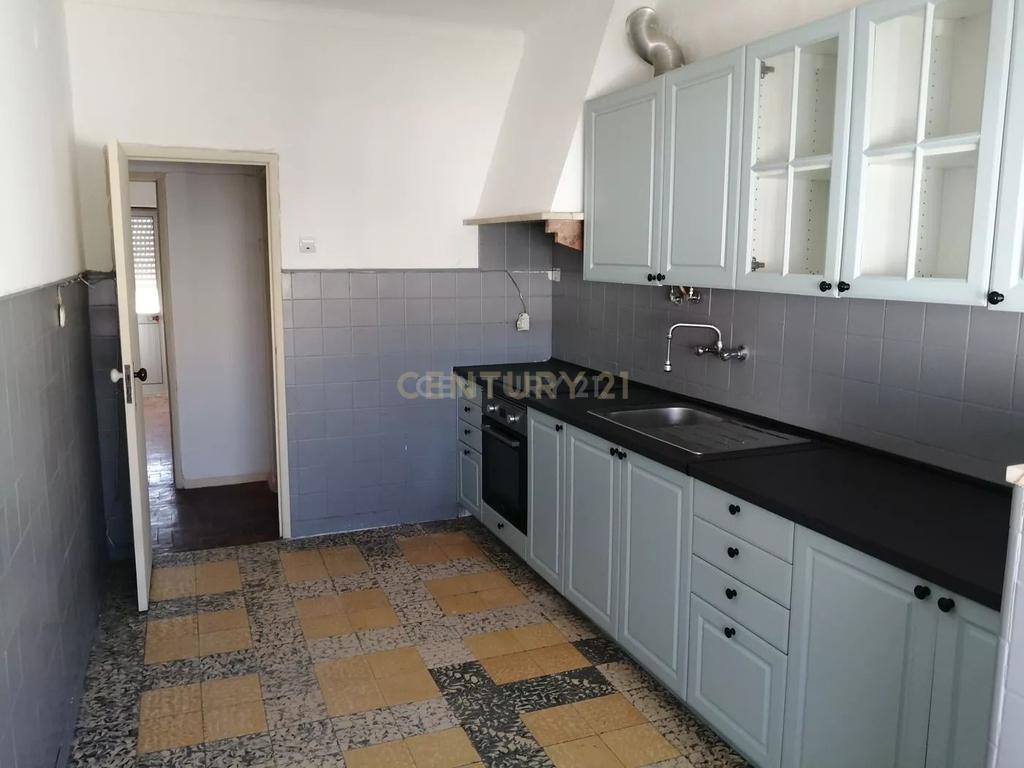 T2 em Alto do Seixalinho, Barreiro - Image 3