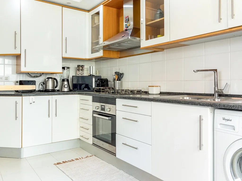 Apartamento T3 mobilado, equipado, com garagem, em Carnaxide, Oeiras. Para arrendar! - Image 25