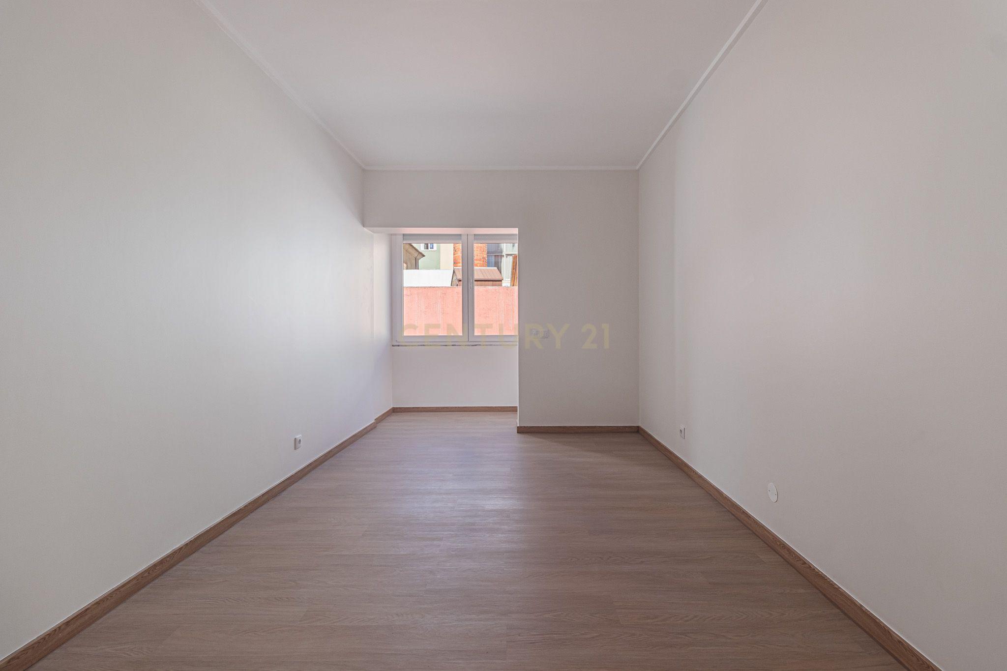 Apartamento T2 à venda em Águas Livres, Amadora — foto 9