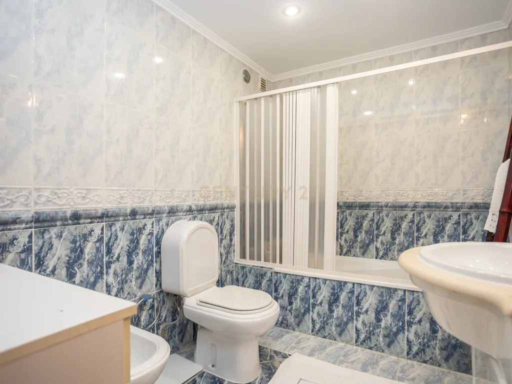 Quinta do Conde/ Cova dos Vidros - Apartamento de 4 assoalhadas inserido num º 1º andar - Image 22