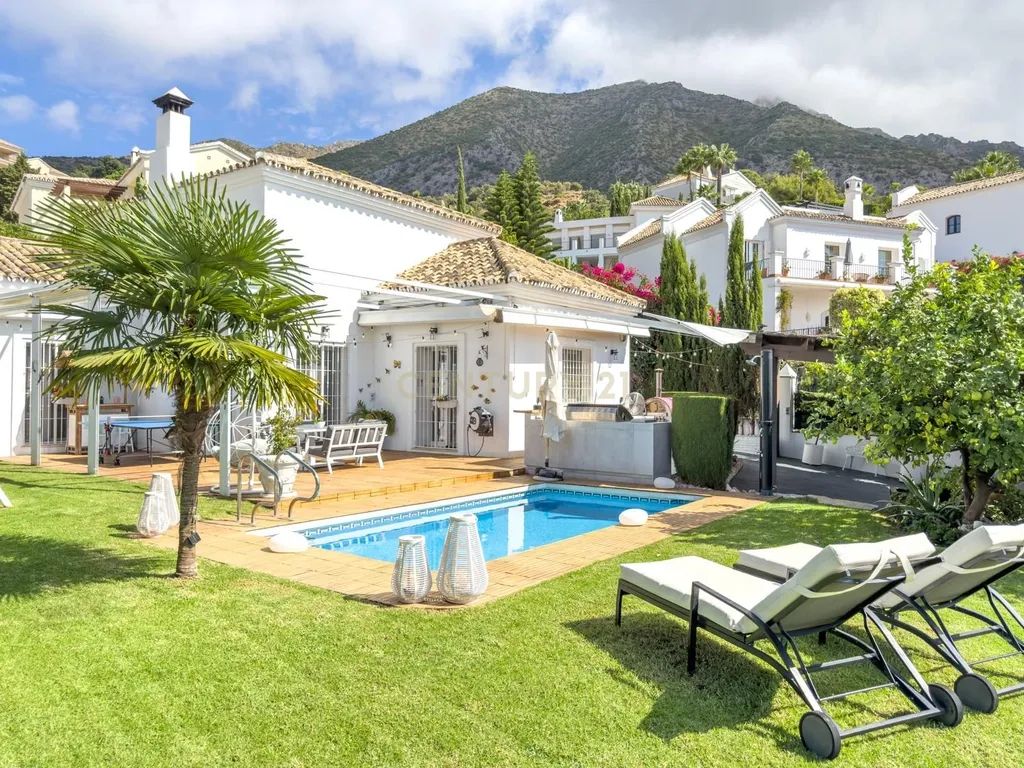 Elegante moradia com vistas panorâmicas para o mar no Sierra Blanca Country Club, Marbella - Image 62