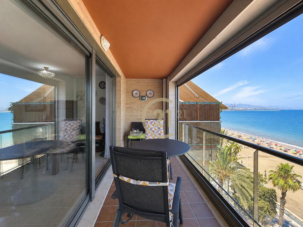 Apartamento em Primeira Linha de Praia com Vistas Frontais para o Mar – 3 Quartos, Garagem e Arrecadação - Image 33