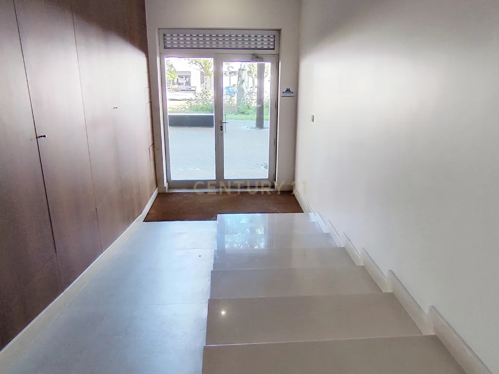 Apartamento quase novo, no centro da cidade de Chaves - Image 18
