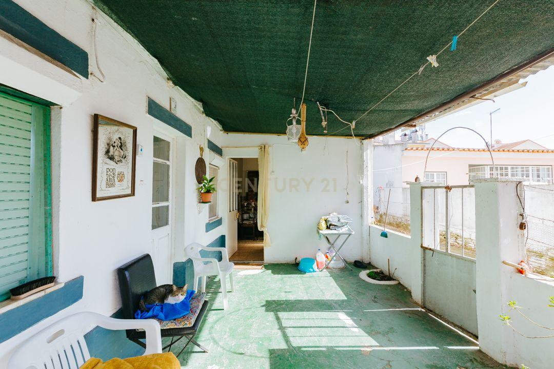 Montijo/Excelente Lote de Terreno com 1056m2 e Moradias para Remodelacao. - Image 25