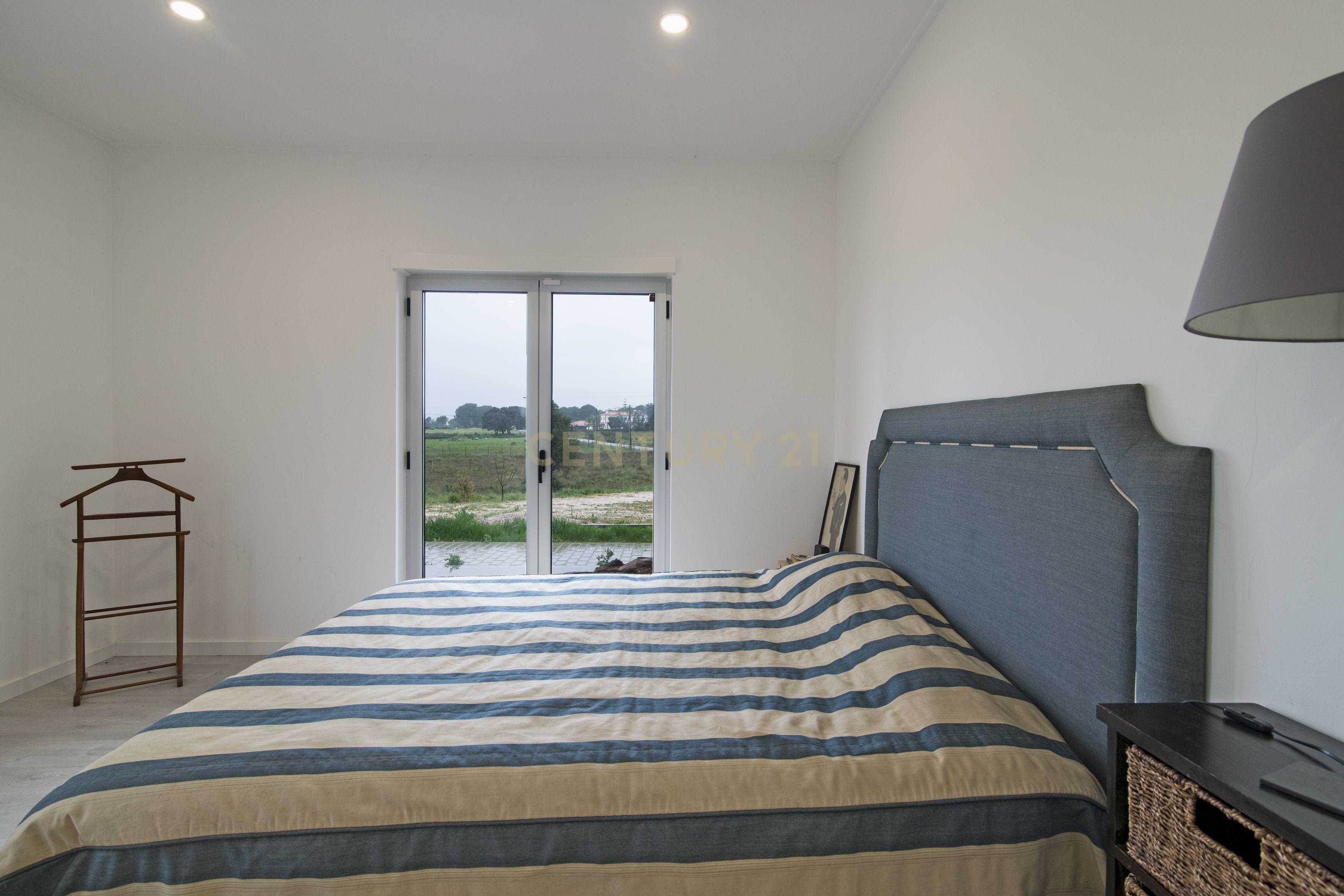Magnífica Quinta com Moradia Moderna, Piscina e 1 Hectare de Terreno - Image 18