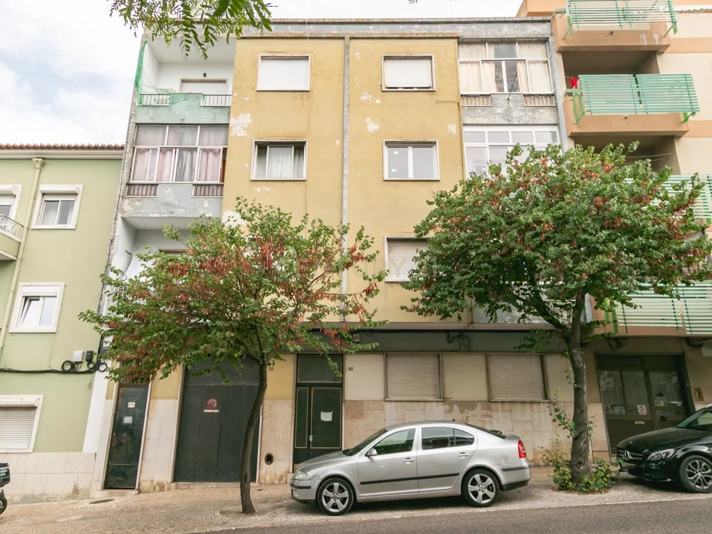 Apartamento T2 Remodelado na Prestigiada Avenida Jaime Cortesão em Setúbal – Próximo da Zona Ribeirinha - Image 26