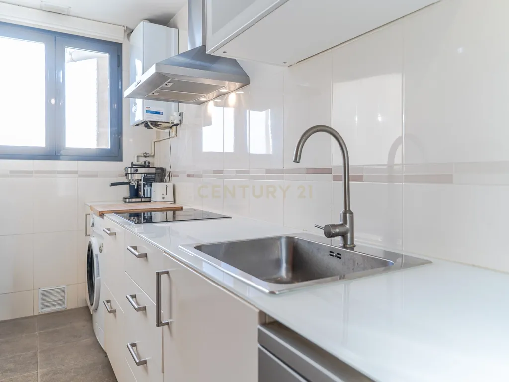 Apartamento T2 com Terraço em Granada, Andalucía - Image 37