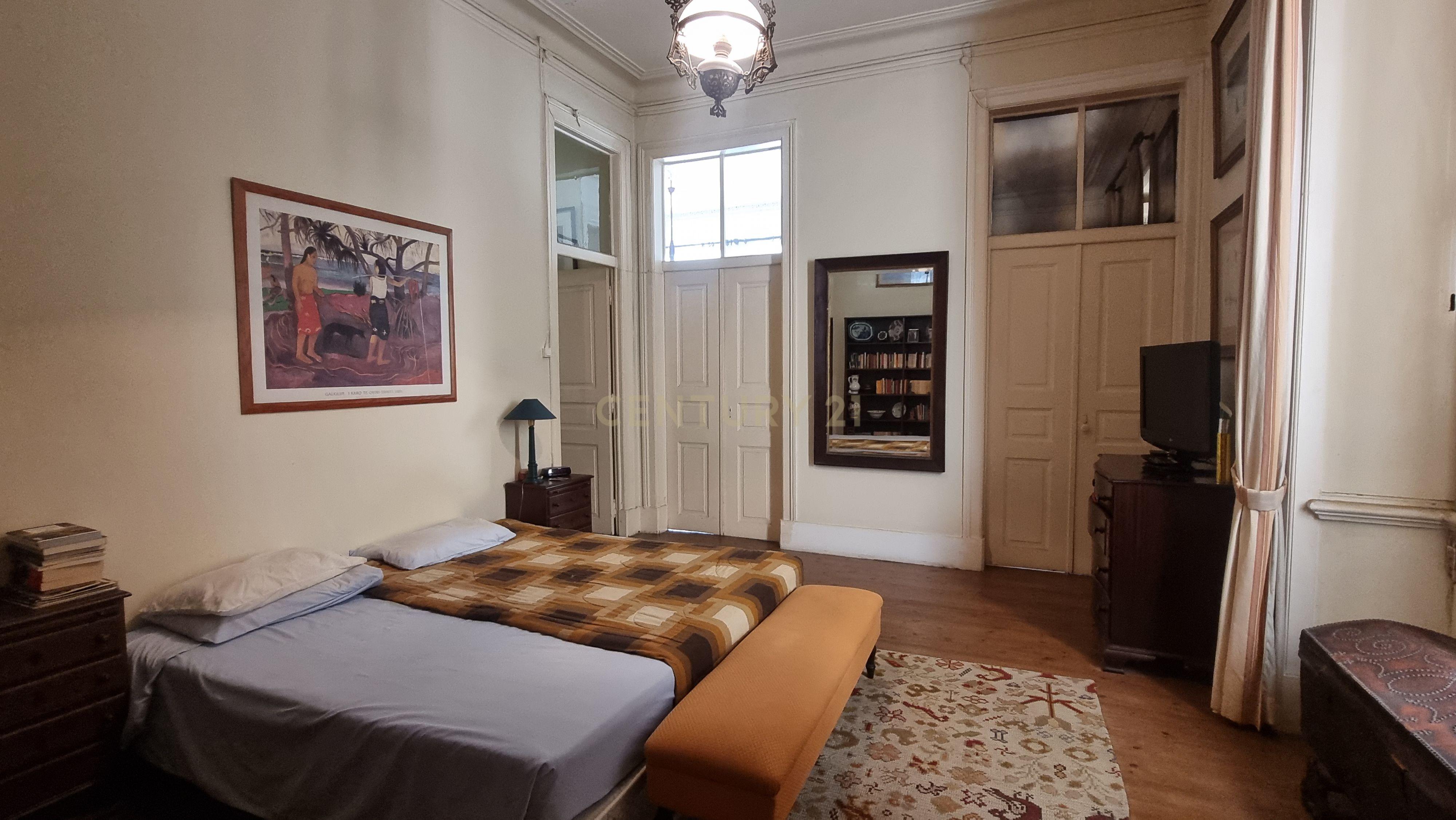 Apartamento Pombalino de Charme com 8 Assoalhadas – Av. Almirante Reis, Lisboa - Image 19