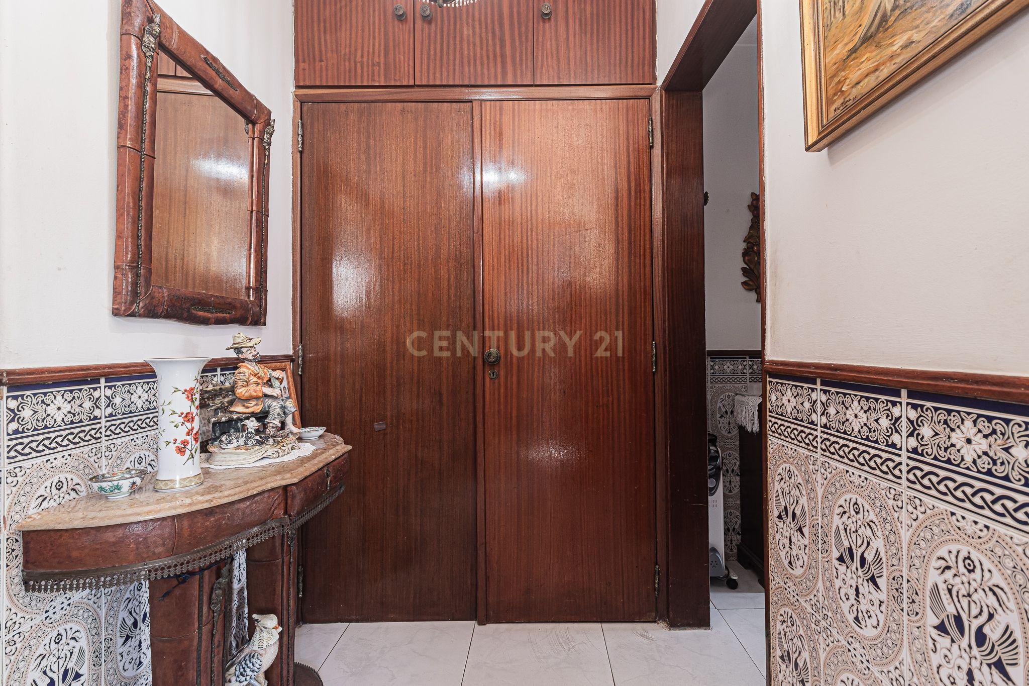 Fotografia 10 de T1+1 com Varanda e Excelente Localização em Tercena